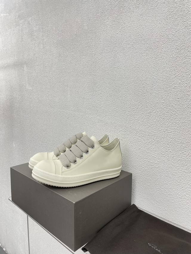 宽带 Rick Owens-24Fw 厚底 Ro 系列 牛皮面 情侣款 高品质 米白 头层牛皮 皮质 Rick Owens 2022到2024至今的大热款 懂得