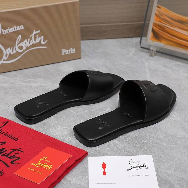 Christianlouboutin路铂廷 Cl红底鞋‖ 全球限量！来自拉斯维加斯的祝福灵感来自拉斯维加斯的炫彩霓虹 手工制作，精致工艺收藏级作品 绝对吸睛的存