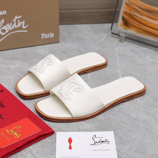 Christianlouboutin路铂廷 Cl红底鞋‖ 全球限量！来自拉斯维加斯的祝福灵感来自拉斯维加斯的炫彩霓虹 手工制作，精致工艺收藏级作品 绝对吸睛的存