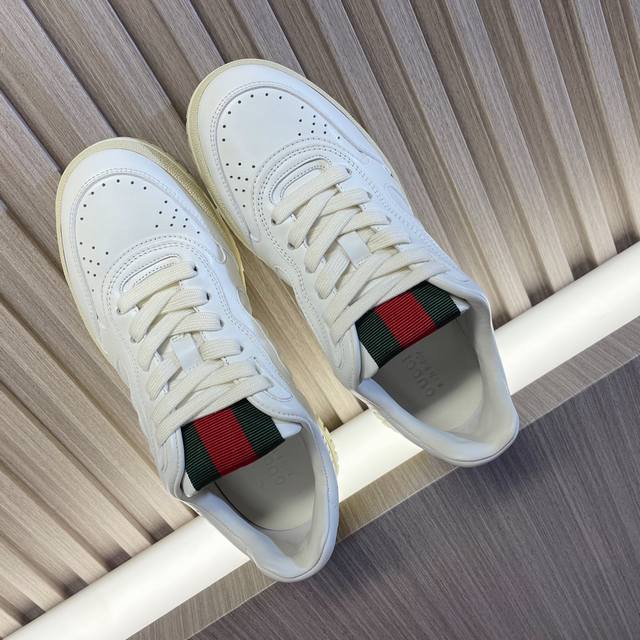 Gucci Ancora 走秀款系列；原版开发顶级版 2024情侣款复古运动鞋 小白鞋 厚底鞋 饼干鞋 走秀款：明星 网红 小红书等必定种草打call 头层牛皮