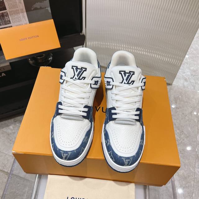 男款工厂价： 2024 Louis*Vuitto* Lv Trainer 特别版 运动鞋欧洲代购1W Rmb购入 历时一个月爆拆开发 大底和面料私模 鞋面更是报