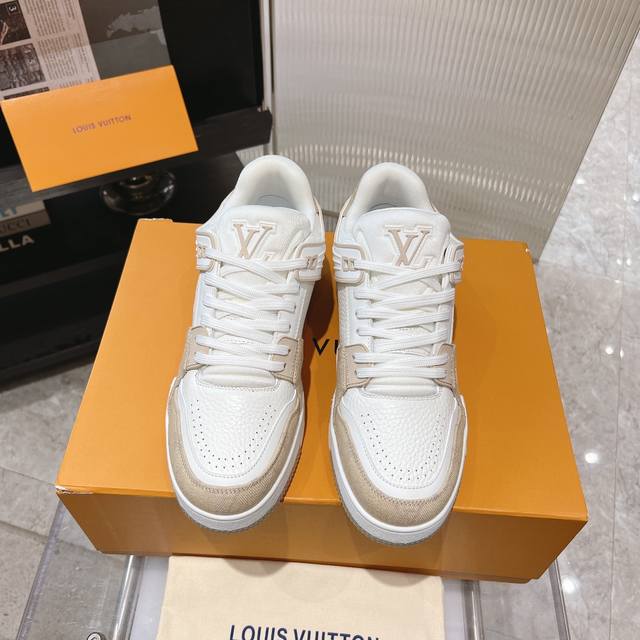 男款工厂价： 2024 Louis*Vuitto* Lv Trainer 特别版 运动鞋欧洲代购1W Rmb购入 历时一个月爆拆开发 大底和面料私模 鞋面更是报