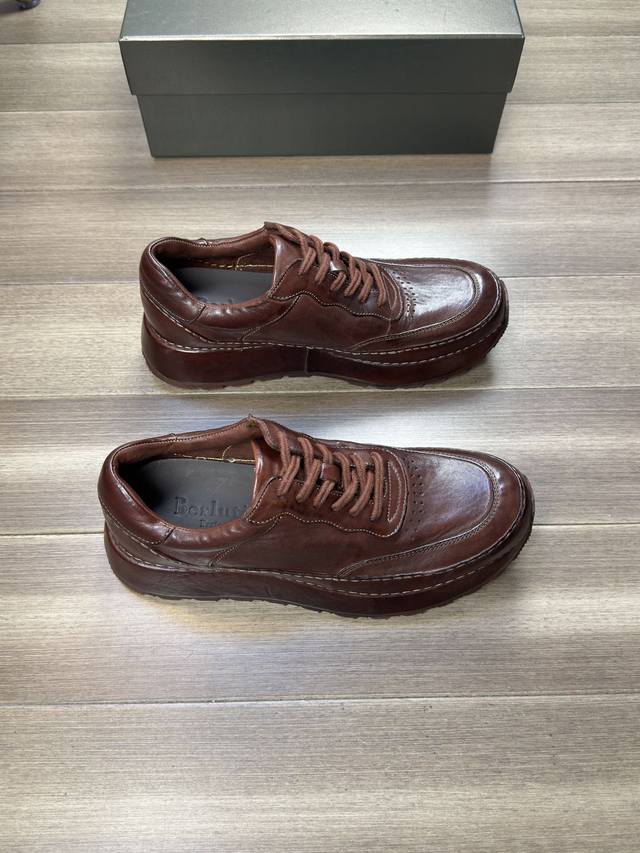 Berluti 伯尔鲁帝 布鲁提 -高端品质 原单 -鞋面：进口蜡感水洗马皮、鞋身马皮包底工艺 -内里：水染牛皮 -大底：Tpu 橡胶；双色成型大底 -超高品控