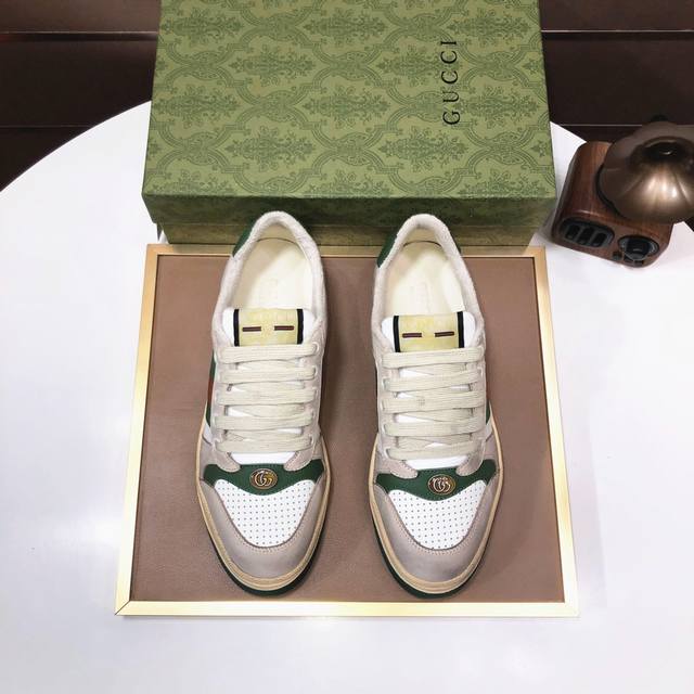 工厂批 Gucci 古奇 高端新款限定款情侣小脏鞋！材料均为定制，超级好看，进口电绣工艺，请各位看清细节认准品质，独家开模大底，高品质请随意对比！全新包装升级！