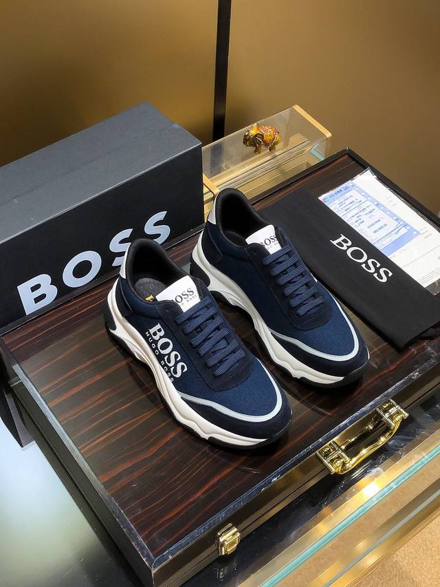 商品名称：Boss 波士 正规码数: 38-44 休闲鞋 商品材料：精选 牛皮鞋面，柔软羊皮垫脚；原厂特供大底。