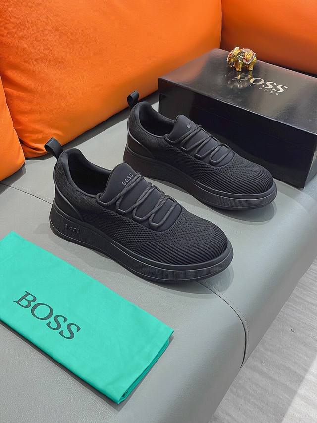 商品名称 Boss 波士 正规码数 38-44 休闲鞋 商品材料 精选 进口牛皮鞋面，舒适羊皮内里 ；原厂大底。