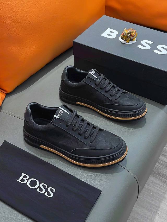 商品名称 Boss 波士 正规码数 38-44 休闲鞋 商品材料 精选 牛皮鞋面，舒适羊皮内里 ；原厂大底。