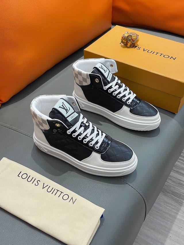 商品名称 Louis Vuitton 路易 威登 正规码数 38-44 高帮鞋 商品材料 精选 牛皮鞋面，柔软羊皮内里；原厂大底。