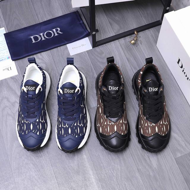 商品商标：Dior 迪奥 休闲鞋正码码数: 38-44 45.46定做不退换 商品材料：精选透气织布拼接牛皮鞋面 网内里 牛皮鞋墊 橡胶大底 - 点击图像关闭