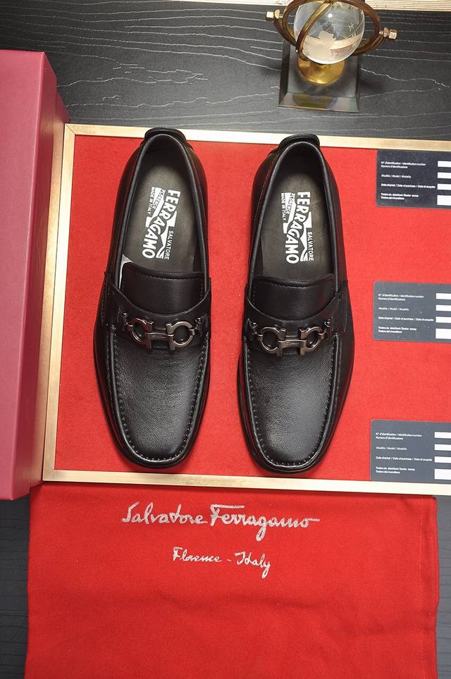 出厂价 Ferragamo 菲拉格幕 专柜最新款 原版进口开边上乘牛皮手工编织成+进口牛里+原版奢华金属扣+原版组合大底 对比无压力 38--44 - 点击图像关闭