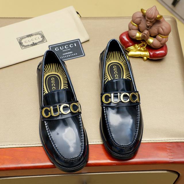 工厂价 古驰 GUCCI 官网男士商务正装皮鞋更新香港专柜同步新款完全一比一复刻出货专柜品质零差距0外均采用进口头层牛皮 配原版五金扣水染皮内里制作.配码 39