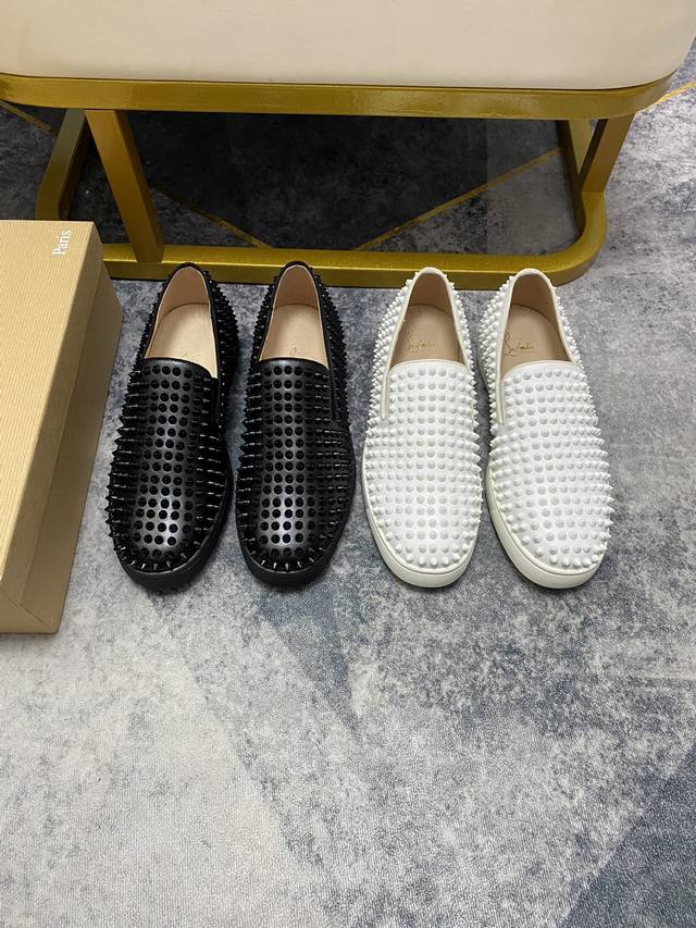 出厂价 。christian louboutin CL红底鞋 专柜烫钻系列，情侣休闲板鞋 独家热款发布活动乳胶垫脚成品大底车线女35-40#男38#-46,全球 - 点击图像关闭