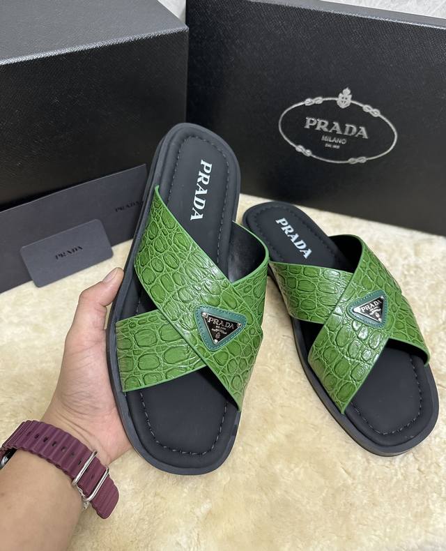 PRADA 鳄鱼皮面、垫牛皮脚、 ，全套包装38-46码 - 点击图像关闭