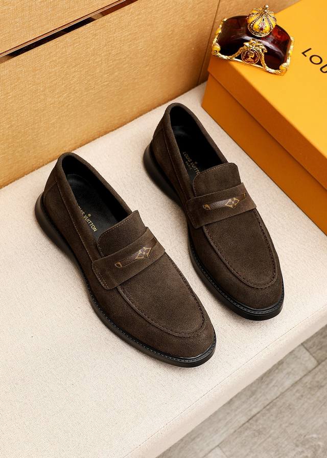 商品商标：LOUIS VUITTON 路易威登 休闲皮鞋正码码数: 39-44 38.45.46订制 商品材料：精选 进口头层磨砂皮鞋面，进口头层牛皮内里。强烈 - 点击图像关闭