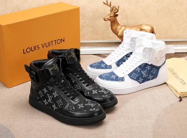 LOUIS VUITTON 路易威登官网最新运动休闲靴款，香港专柜同步，官网1：1打造鞋面采用进口优质牛皮搭配原版透气牛仔面料沉稳的色调衬映男士的内敛雅致格调优 - 点击图像关闭