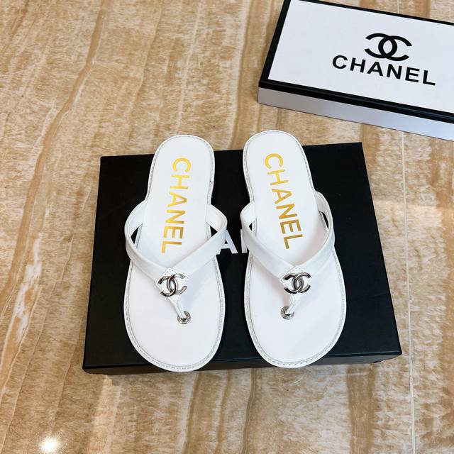 工厂价 女装女鞋 运动原单 CHANEL 香奈儿2025顶级专柜 新款限定官网上新 独家首发 香奈儿 25SS -VIC 人字拖 chanel美鞋 初夏沙滩拖